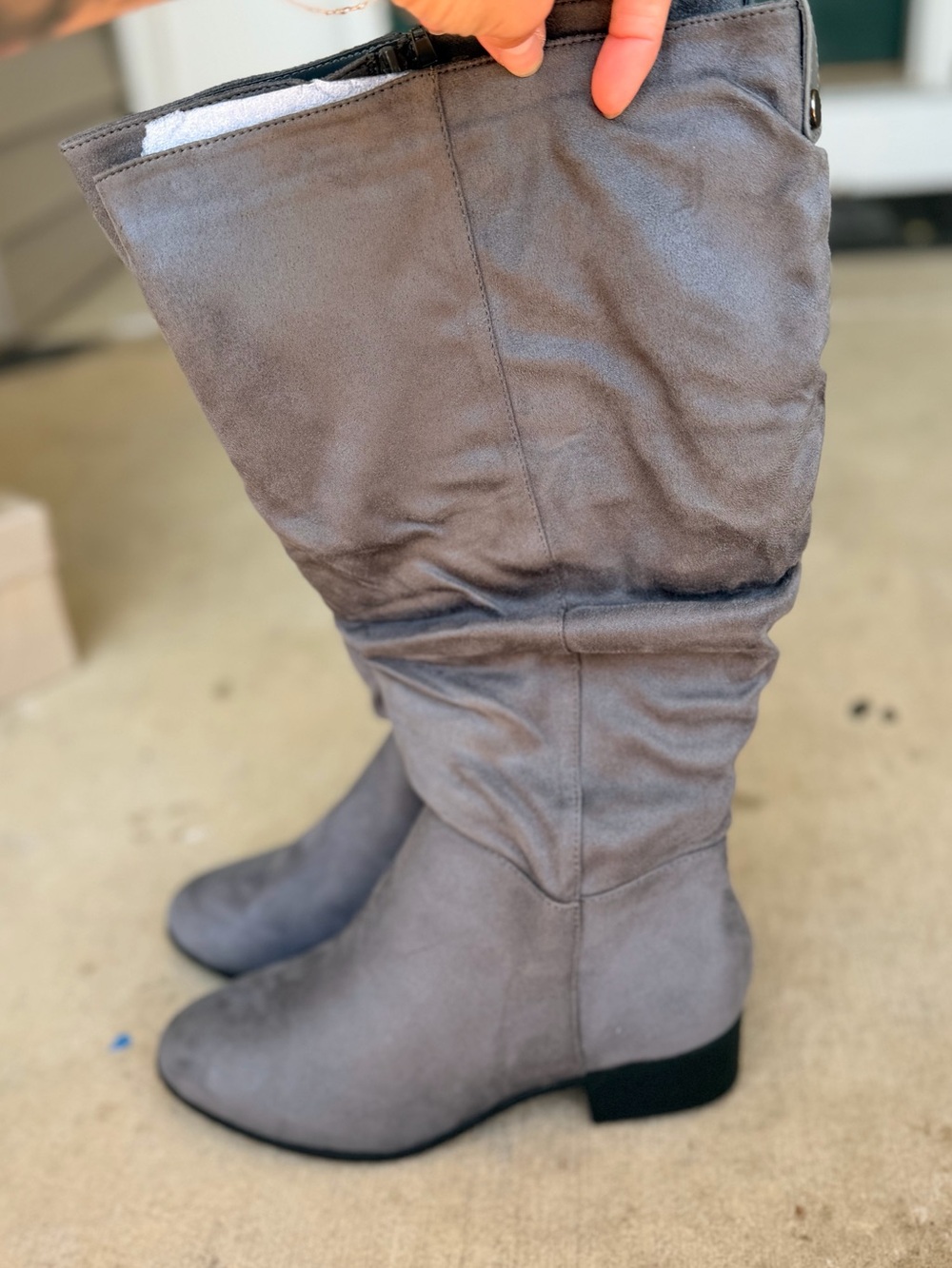 Sheryl NYC Gray Faux Suede Wide Calf Boots Women’s Size 9.5
